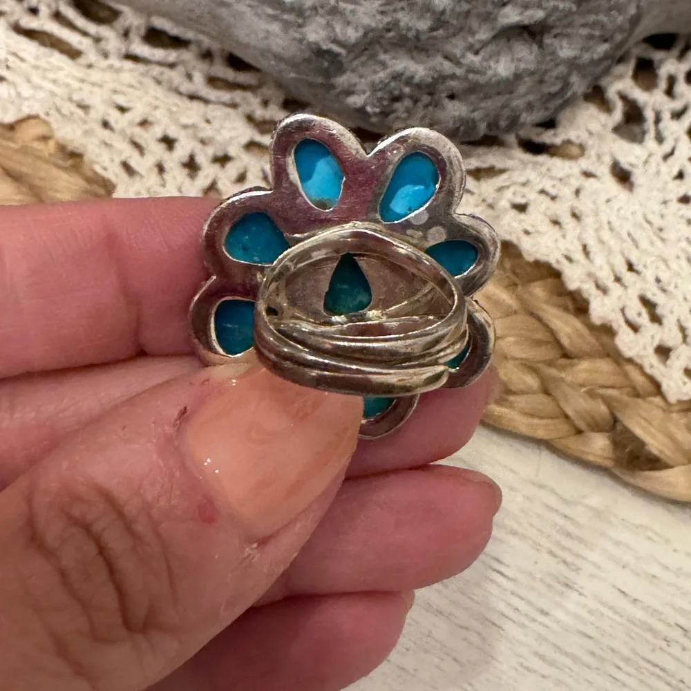 TURQUOISE/SILVER CLUSTER RING - Picture 11 of 12